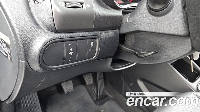 Kia K3 2017 — photo 23