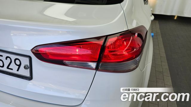 Kia K3 2017 — photo 9