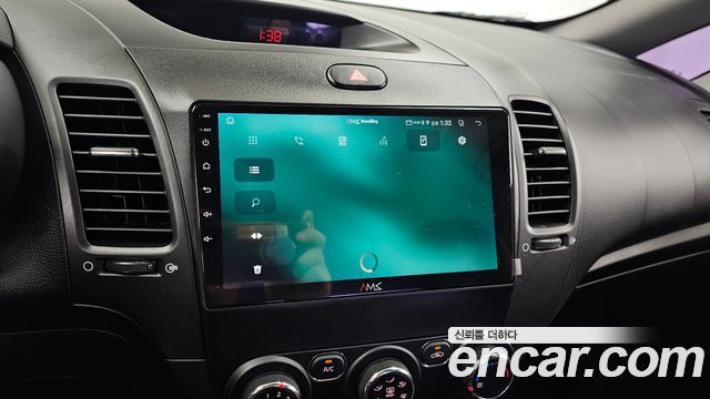 Kia K3 2017 — photo 28