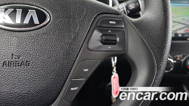 Kia K3 2017 — photo 30