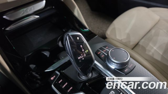 BMW X4 2020 — photo 12