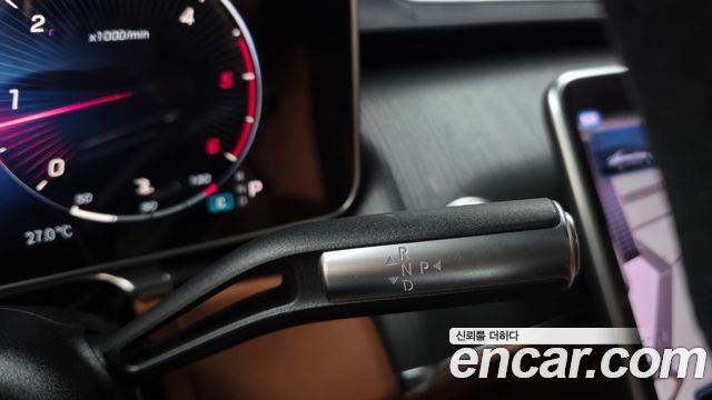 Mercedes-Benz S-Class 2022 — photo 12
