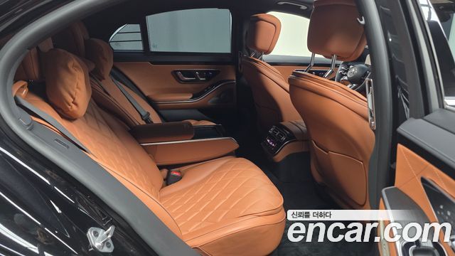 Mercedes-Benz S-Class 2022 — photo 18
