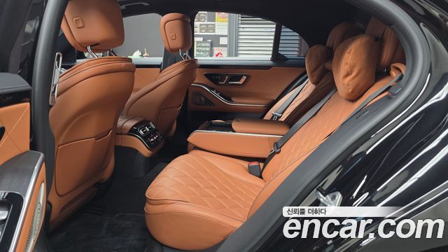 Mercedes-Benz S-Class 2022 — photo 16