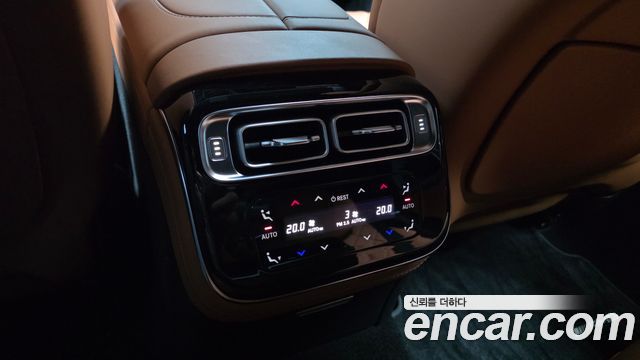 Mercedes-Benz S-Class 2022 — photo 30