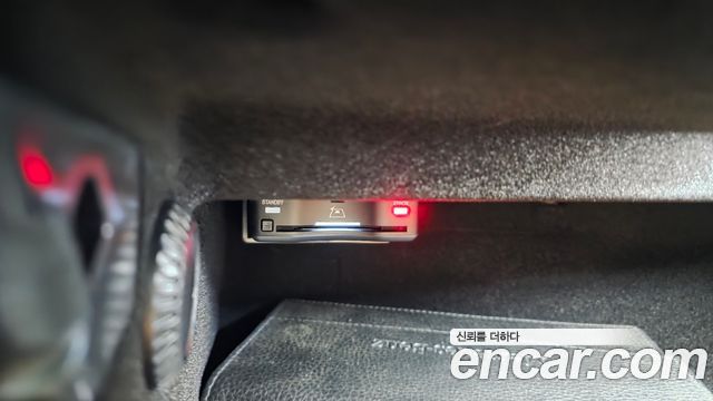 Mercedes-Benz S-Class 2022 — photo 32