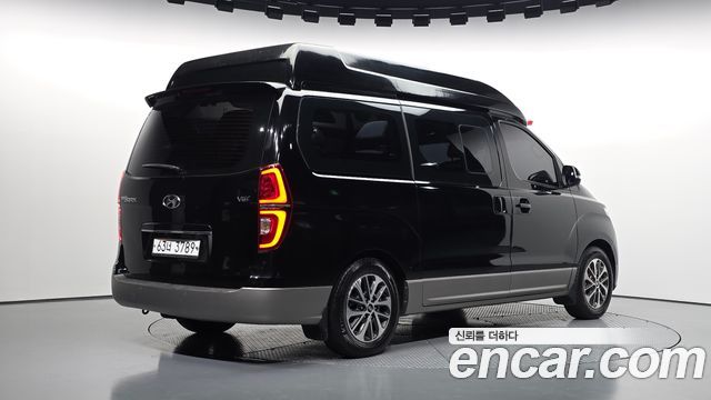 Hyundai Starex 2019 — photo 2