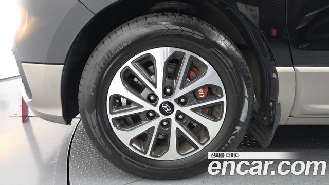 Hyundai Starex 2019 — photo 5