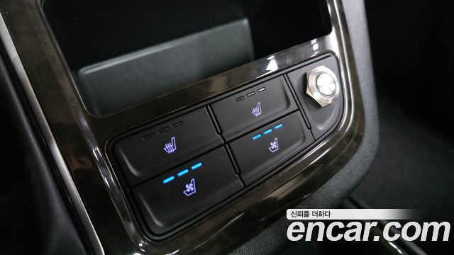 Hyundai Starex 2019 — photo 23