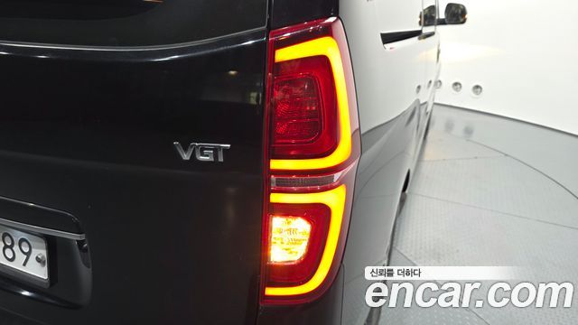 Hyundai Starex 2019 — photo 9