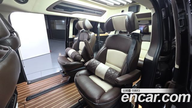 Hyundai Starex 2019 — photo 16