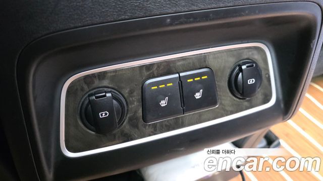 Hyundai Starex 2019 — photo 27
