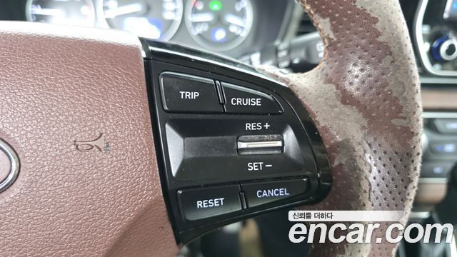 Hyundai Starex 2019 — photo 31
