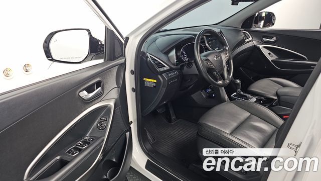 Hyundai Santafe 2018 — photo 13