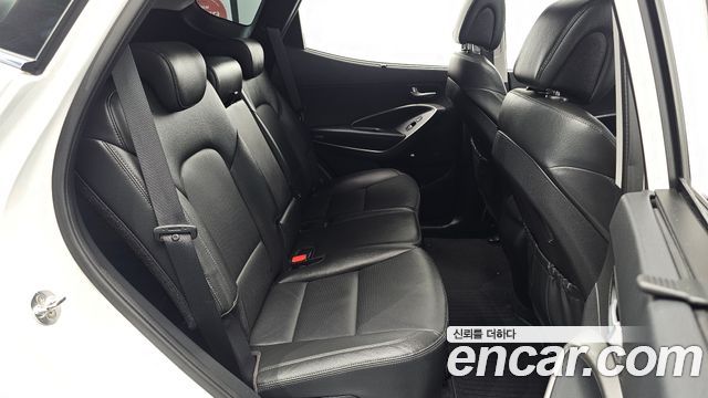 Hyundai Santafe 2018 — photo 17