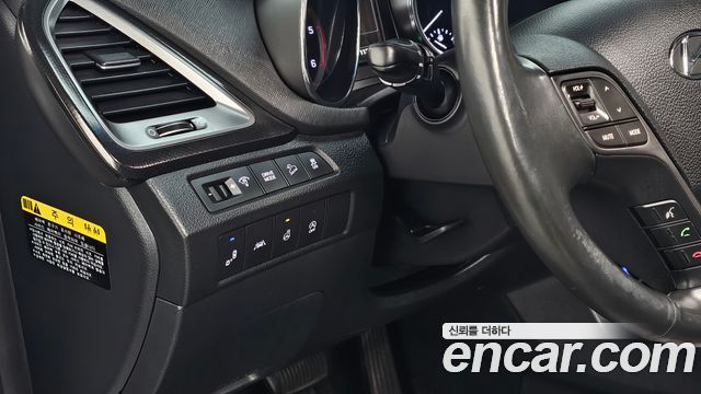 Hyundai Santafe 2018 — photo 22