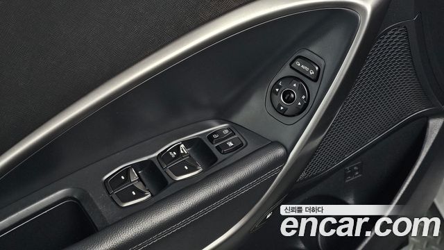 Hyundai Santafe 2018 — photo 29