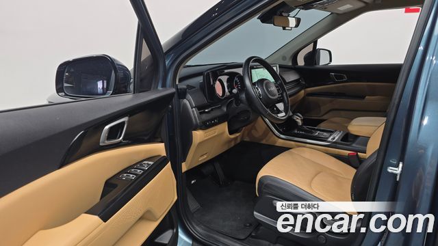 Kia Canival 2023 — photo 13