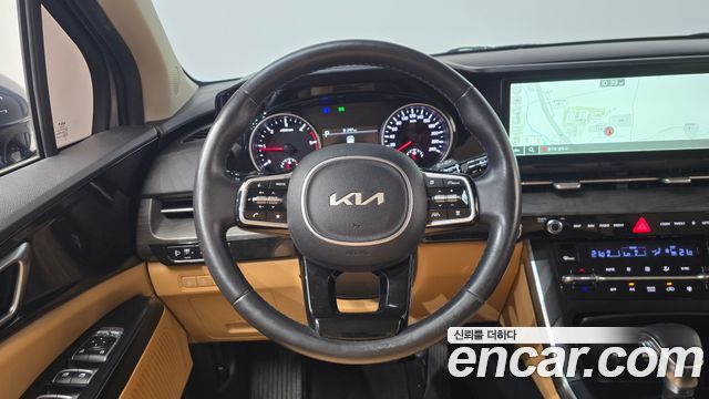 Kia Canival 2023 — photo 18