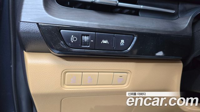 Kia Canival 2023 — photo 22