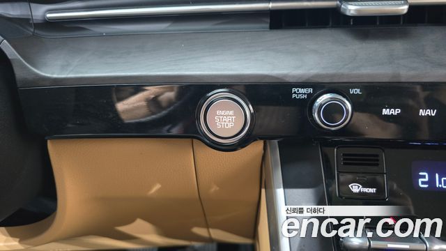Kia Canival 2023 — photo 30