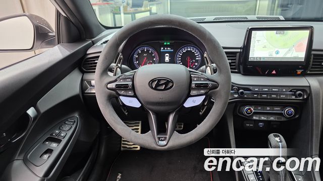 Hyundai Veloster 2021 — photo 18