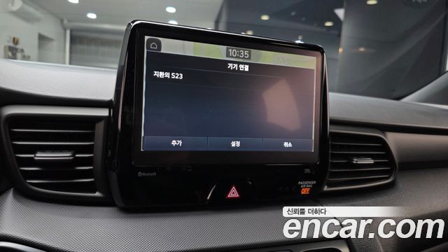 Hyundai Veloster 2021 — photo 20