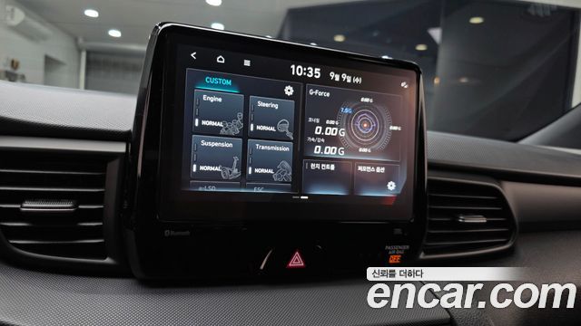 Hyundai Veloster 2021 — photo 21