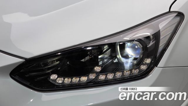Hyundai Veloster 2021 — photo 8