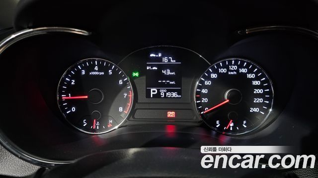 Kia K3 2015 — photo 8