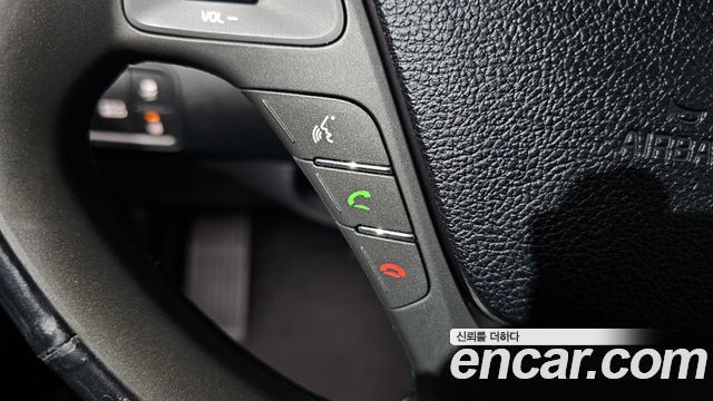 Kia K3 2015 — photo 16