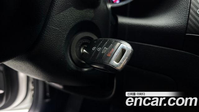 Kia K3 2015 — photo 17