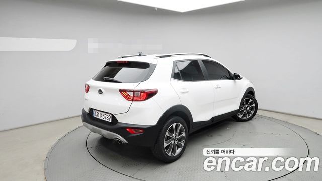 Kia Stonic 2020 — photo 8