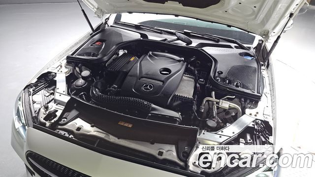 Mercedes-Benz E-Class 2023 — photo 6