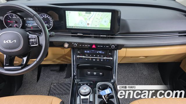 Kia Canival 2023 — photo 14