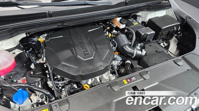 Kia Canival 2023 — photo 6