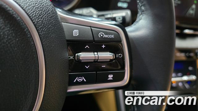Kia Canival 2023 — photo 23