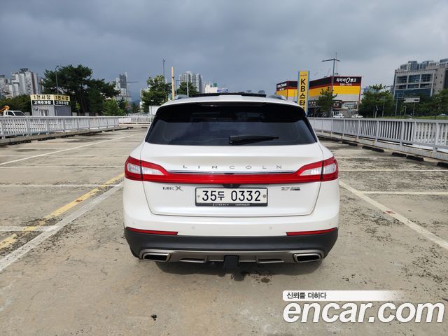 Lincoln MKX 2016 — photo 3