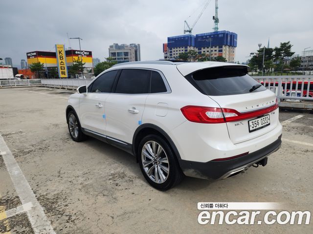 Lincoln MKX 2016 — photo 4