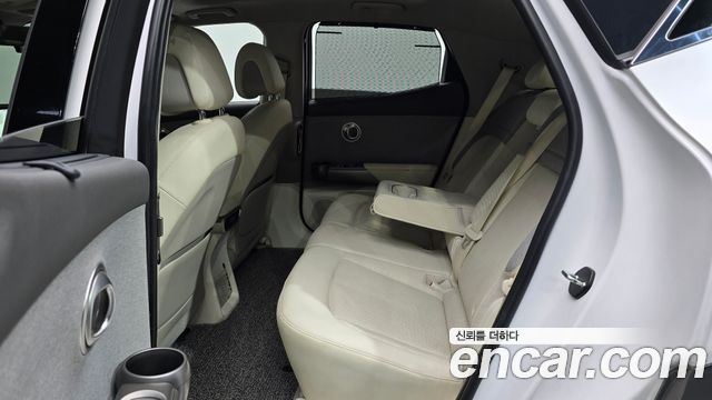 Genesis GV60 2022 — photo 17