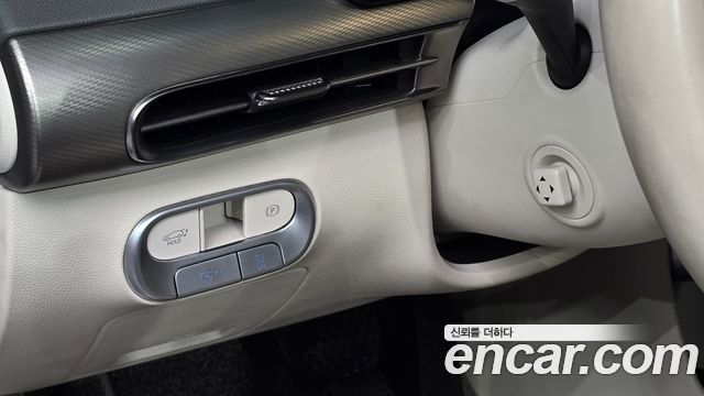 Genesis GV60 2022 — photo 19