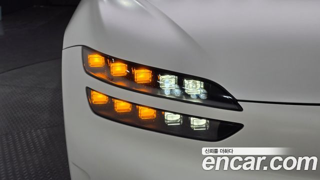 Genesis GV60 2022 — photo 8