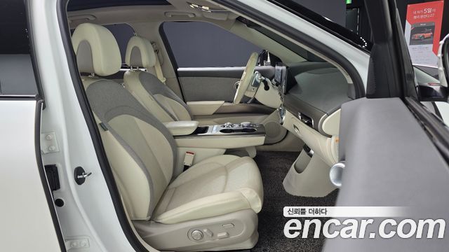 Genesis GV60 2022 — photo 16