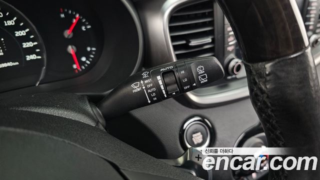 Kia Sorento 2016 — photo 25