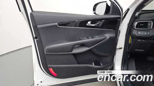 Kia Sorento 2016 — photo 14