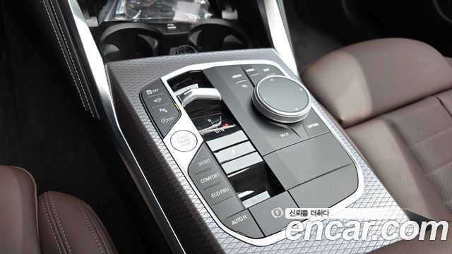 BMW 4-Series 2026 — photo 9