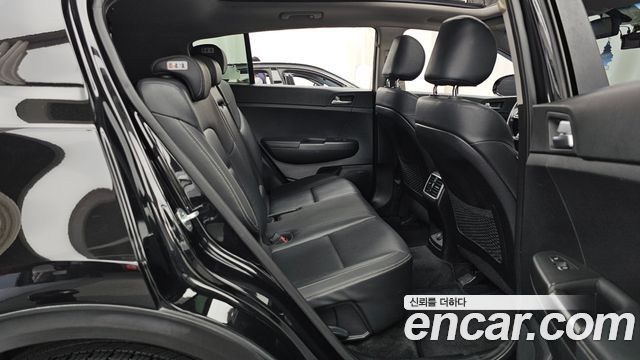 Kia Sportage 2017 — photo 18