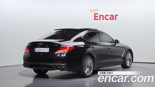 Genesis G70 2019 — photo 2