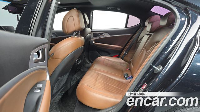 Genesis G70 2019 — photo 18