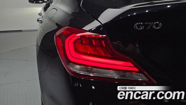 Genesis G70 2019 — photo 9